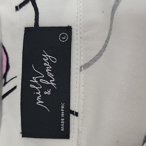 milk & honey, Size L, All Over Face Print - Line Art Long Sleeve Blouse - Picture 11 of 12